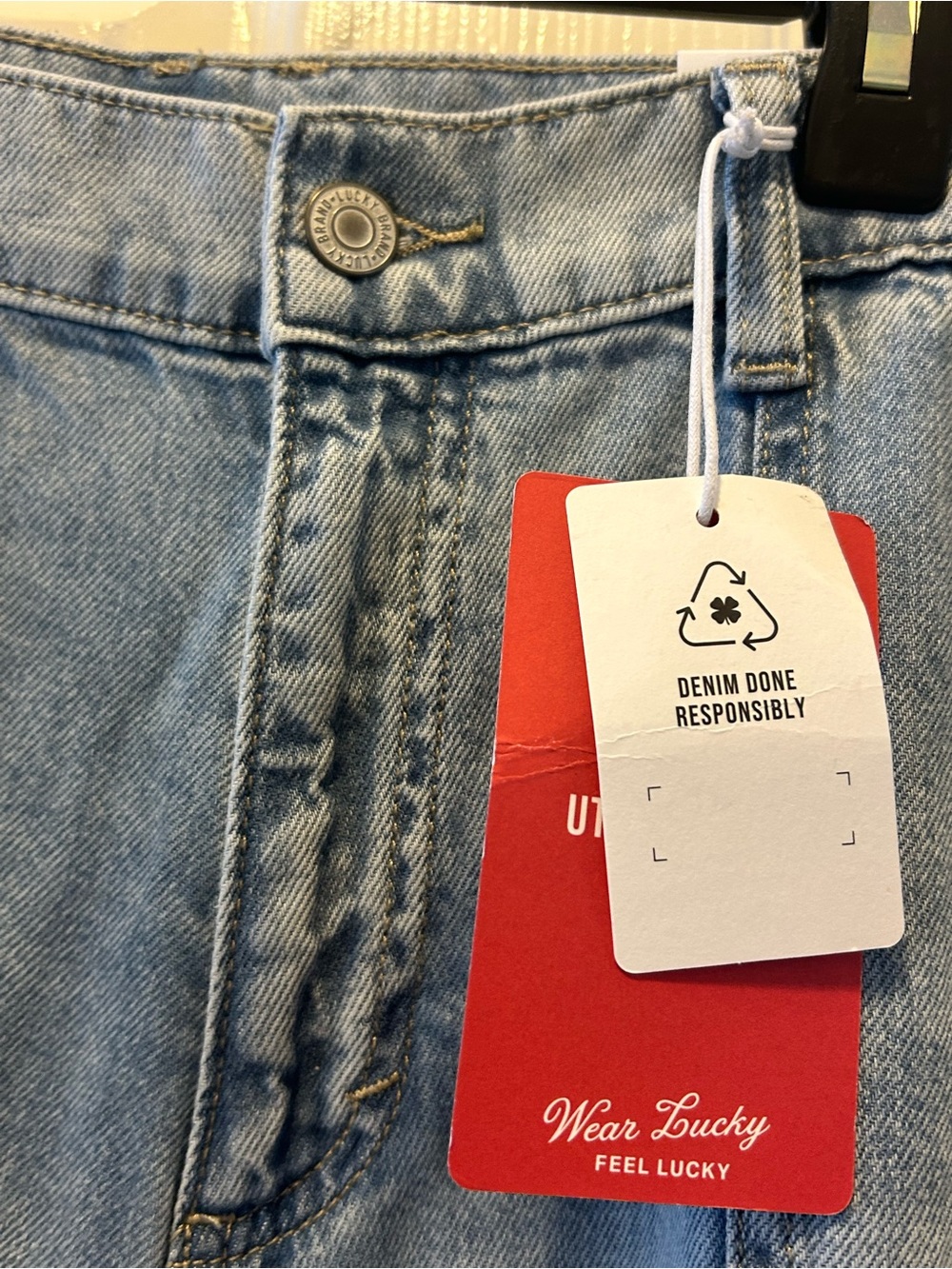 Lucky Brand Light Blue Wide-Leg Jeans with Front Patch Pockets 10/30 - Picture 3 of 5